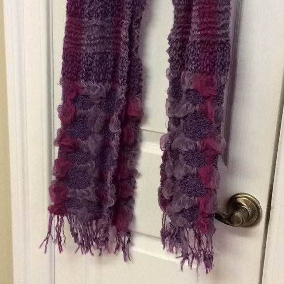 2/$11 Really nice scarf in pretty colors - Picture 3 of 5
